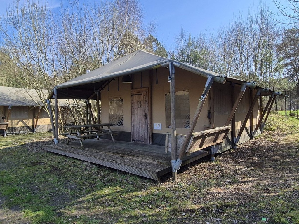 Set van 2 Outstanding AN4 Cottage glampingtenten